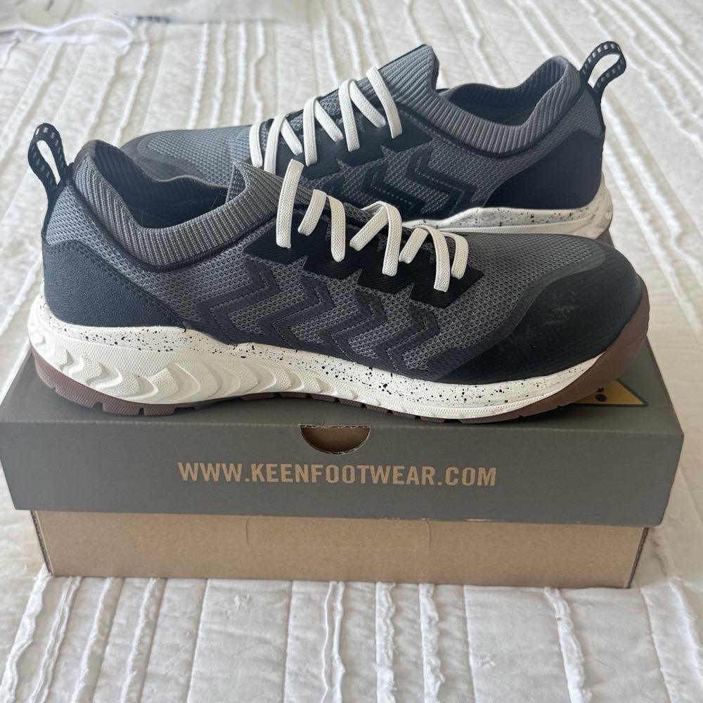 KEEN Arvada Shift Steel Toe Men's 10EE Wide Safety Utility Work Wear Grey
